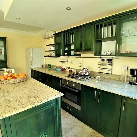 Akhal Teke Apart By The Calis Beach - Solo * Fethiye