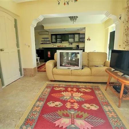 Akhal Teke Apart By The Calis Beach - Solo * Fethiye
